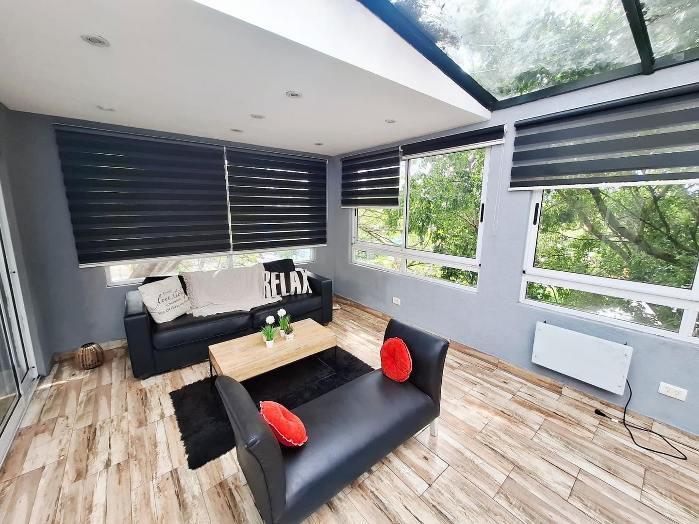 Casa en Alquiler de 5 dormitorios