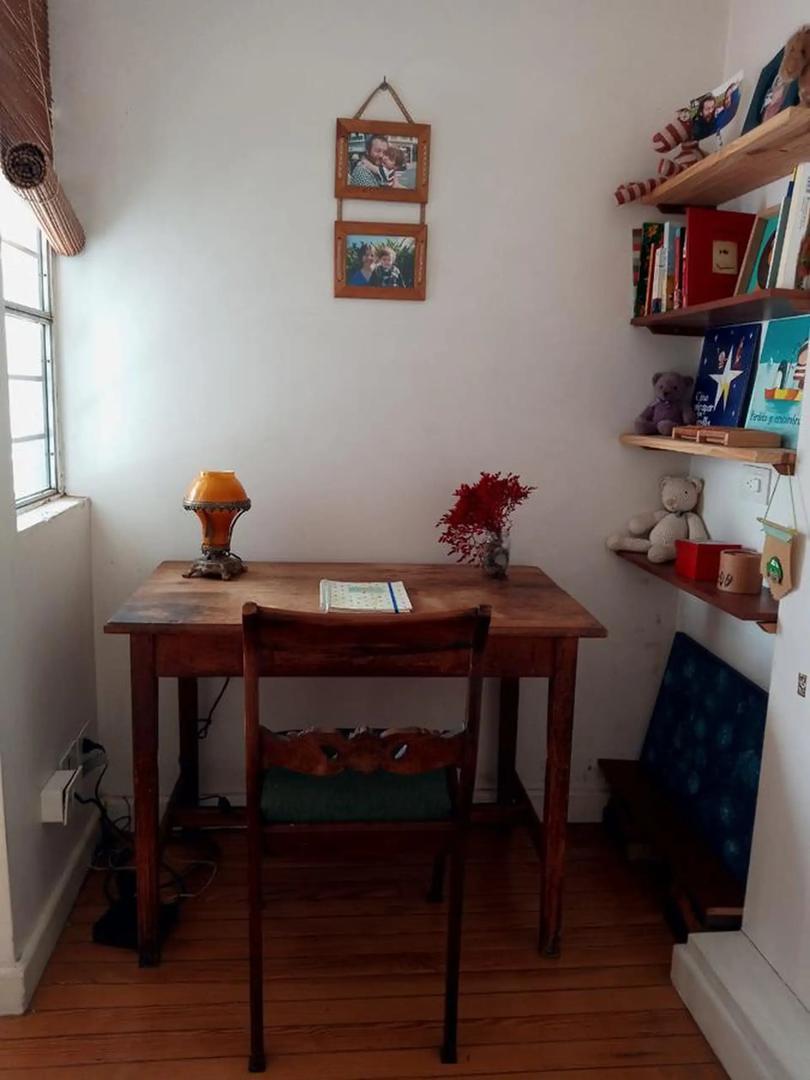 Carlos Calvo 1600, Piso 1