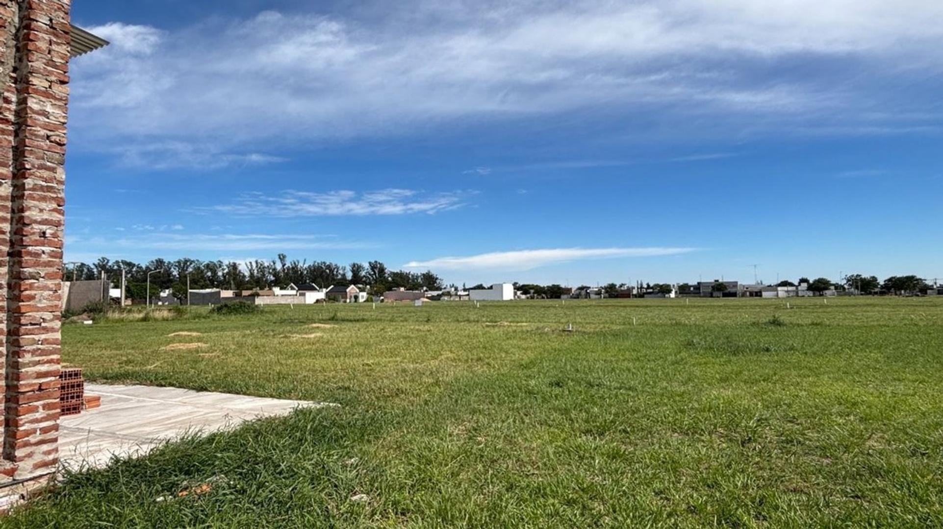 VENTA CASA EN CONSTRUCCION / LOMAS DEL BOSQUE