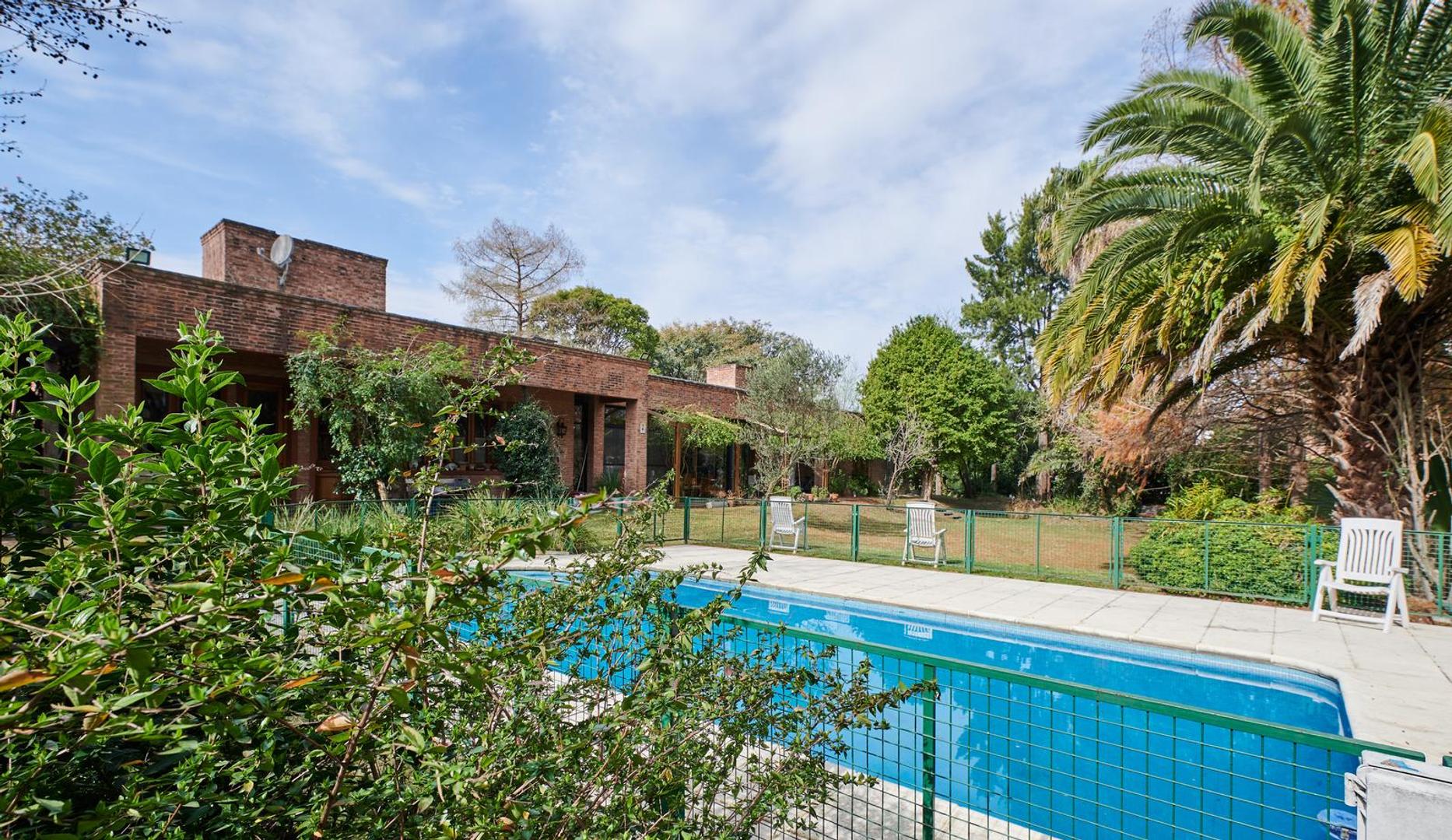 Venta Casa en Club de Campo Hacoaj Tigre Estilo Inglés