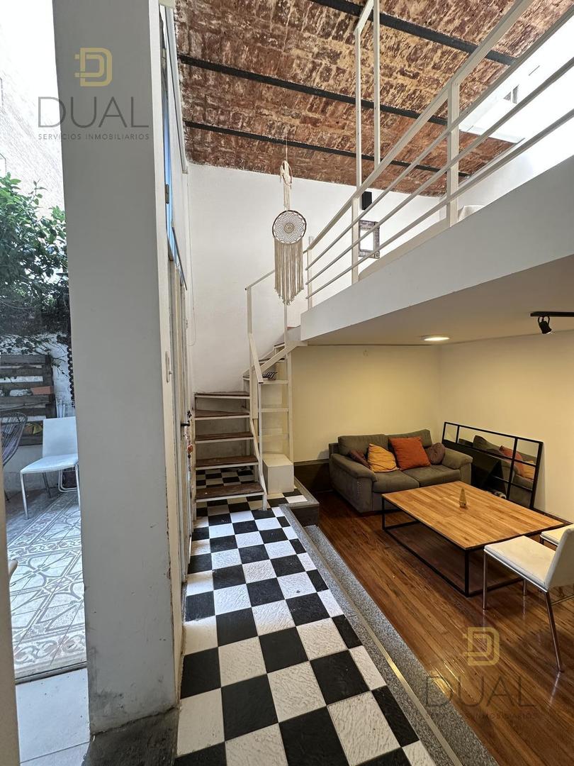VENTA CASA DE PASILLO UN DORMITORIO CON PATIO EN ZONA ABASTO