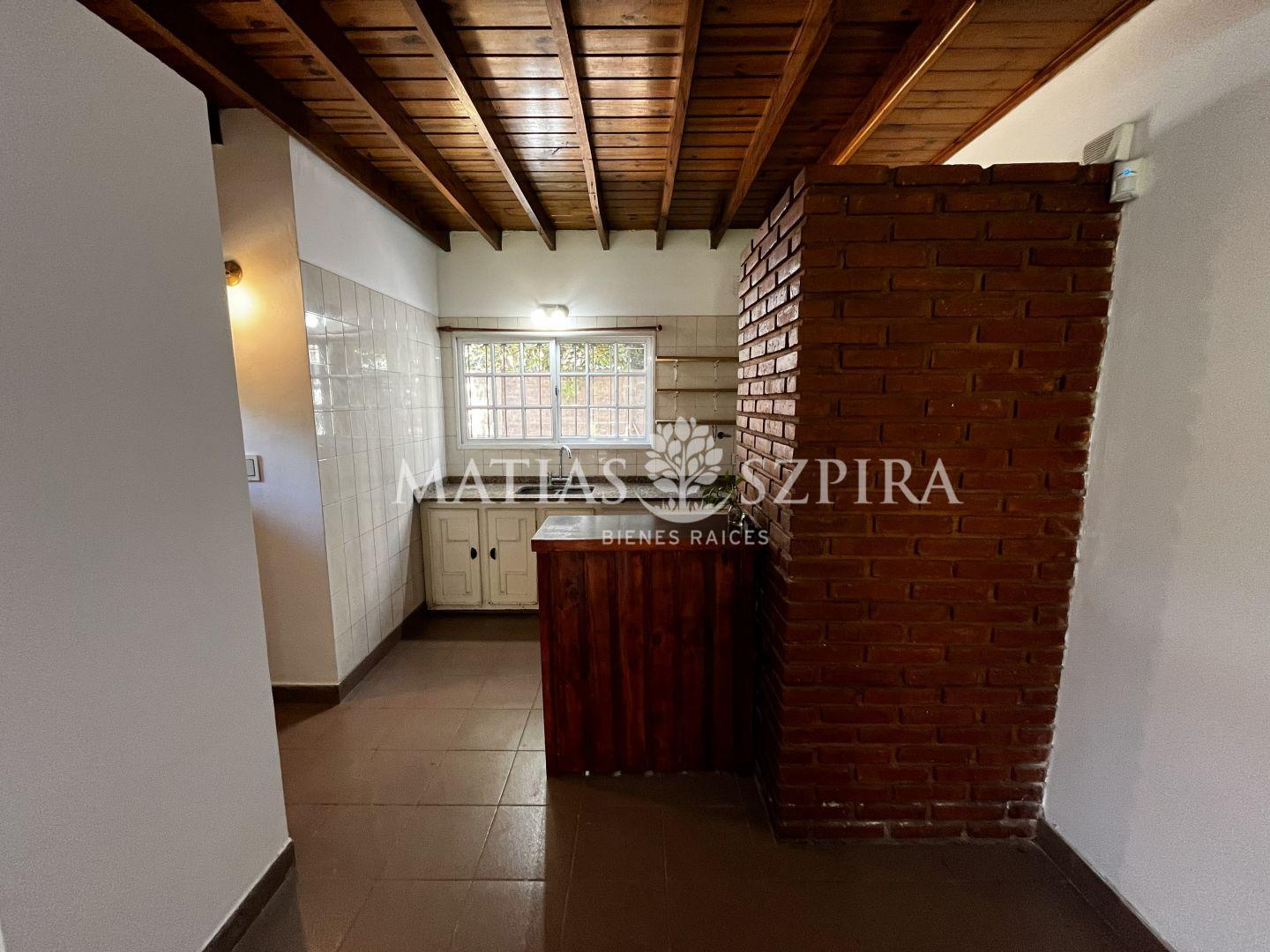Casa en Venta con 1 cochera