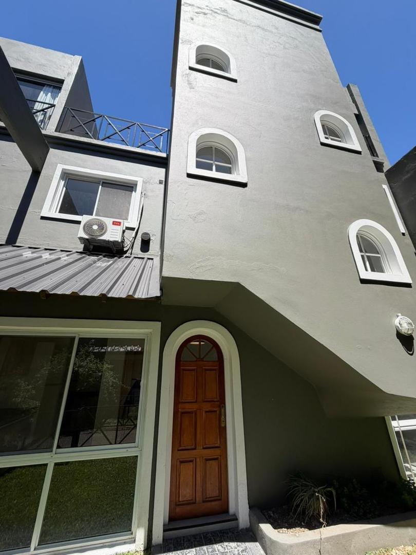 Casa en Alquiler de 2 dormitorios