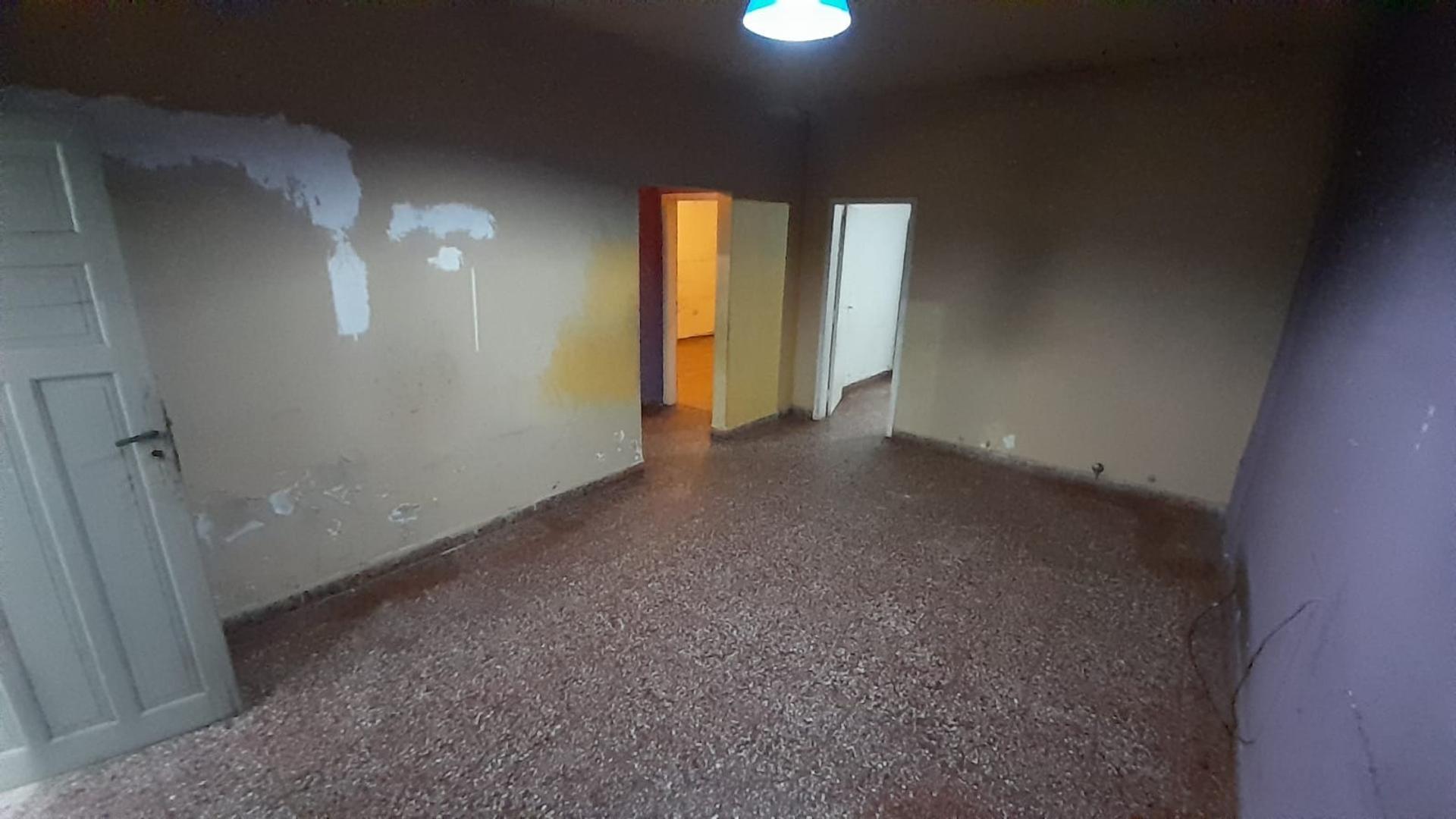 Depto Tipo Casa en Venta 57 años