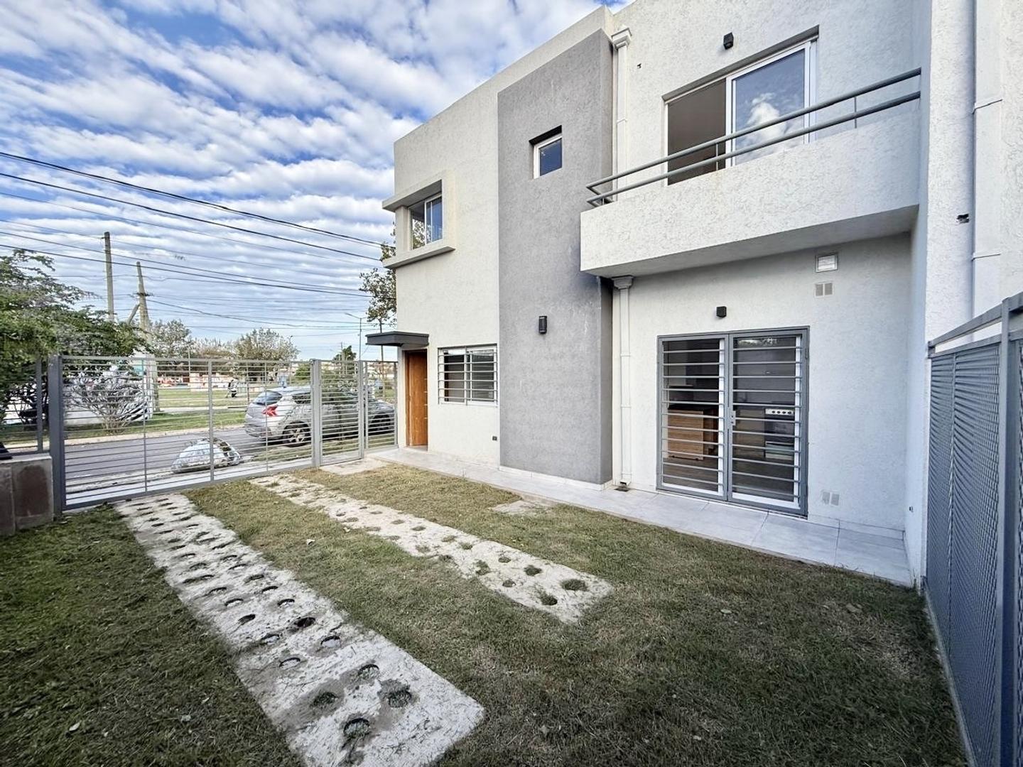 Casa en Venta en Castelar Sur, USD 120.000