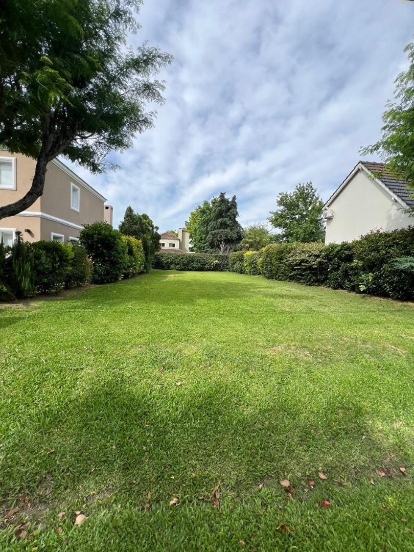 TERRENO DE 13X30 EN BARRIO BANCO PROVINCIA