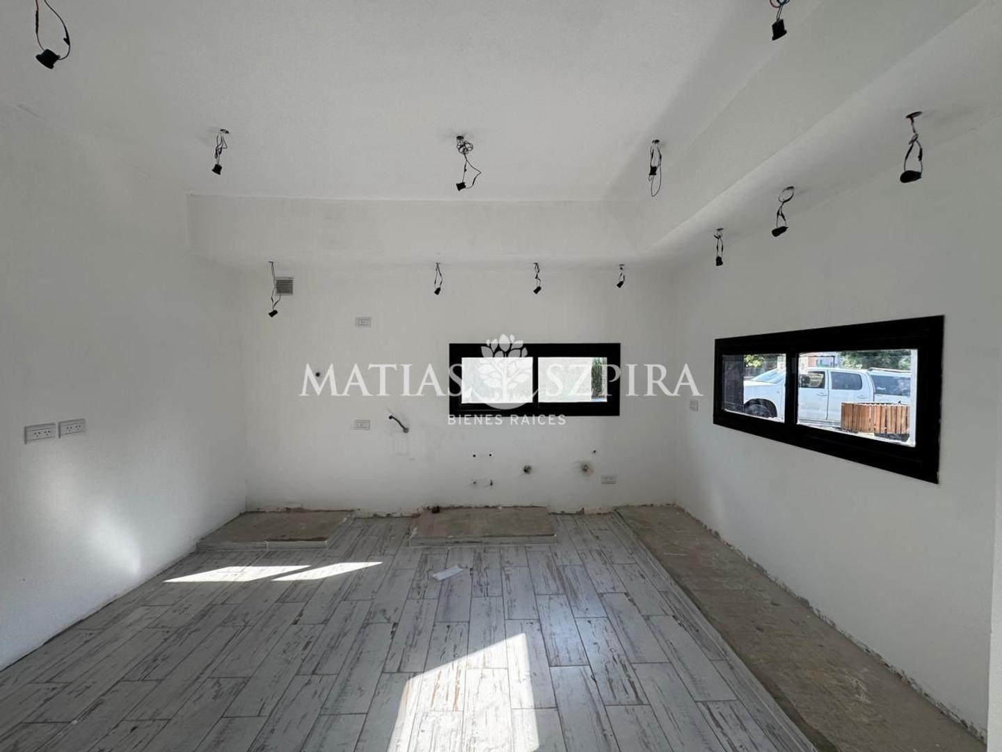 Casa 4 ambientes con 3 baños