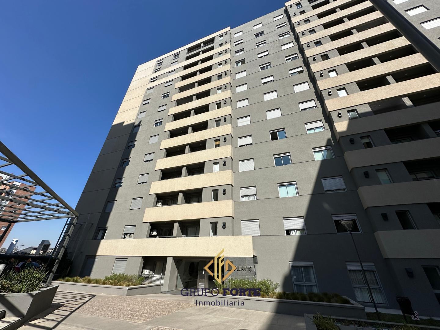 Blvd. Pte. Gral. Juan Domingo Perón 1150 , Piso 5