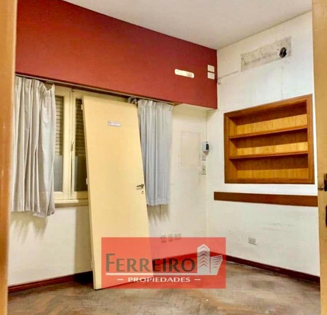 Juan José Paso 1100