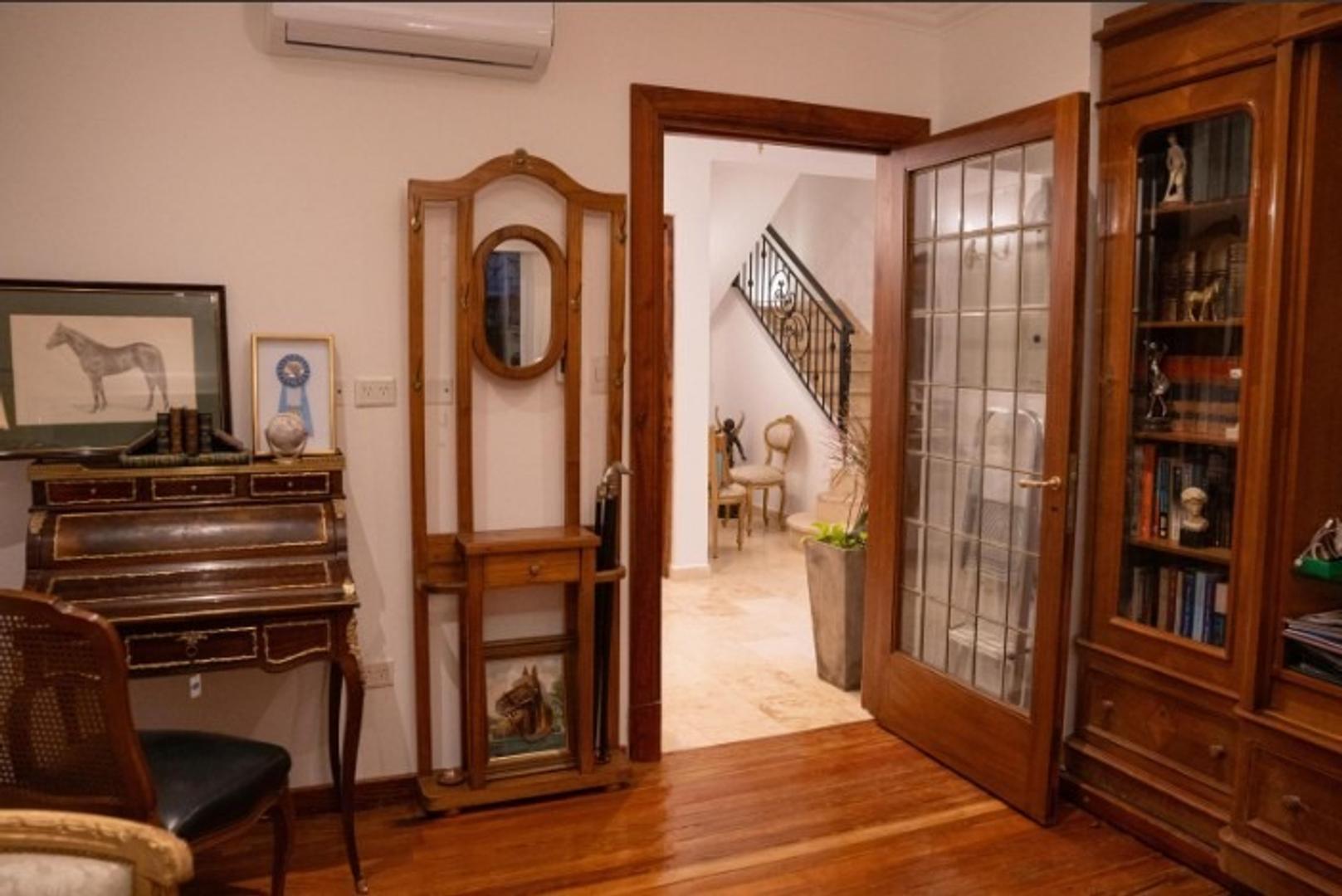 Casa 4 ambientes con 4 baños