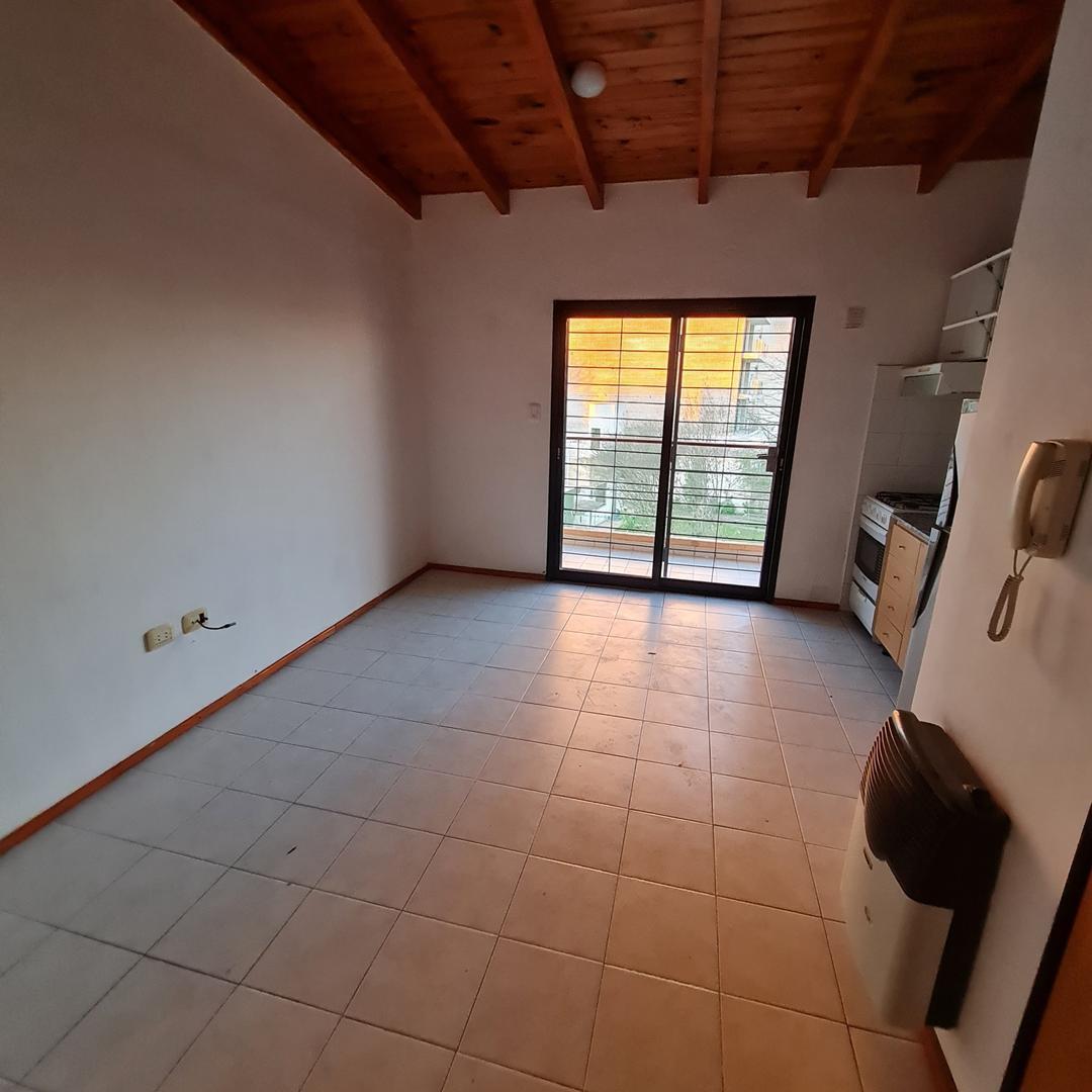 San Carlos 2200 , Piso 2