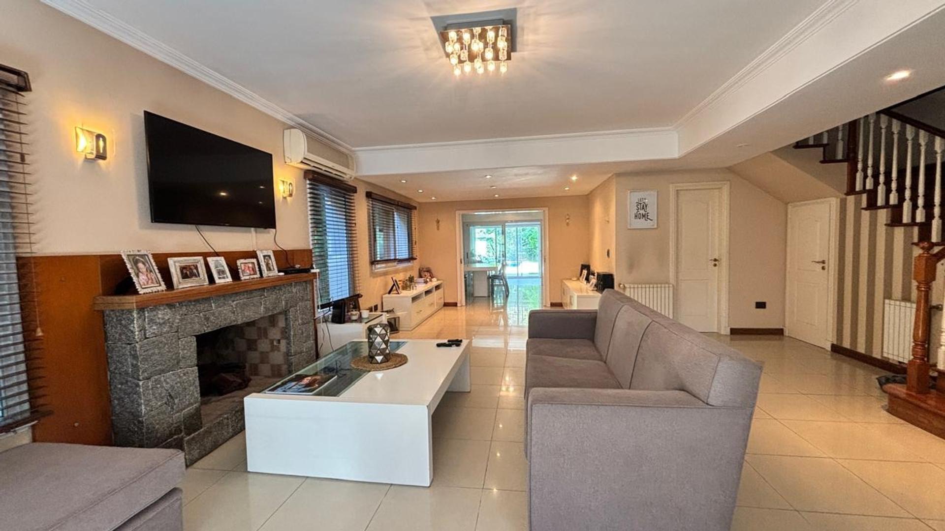 Casa en Venta de 4 dormitorios