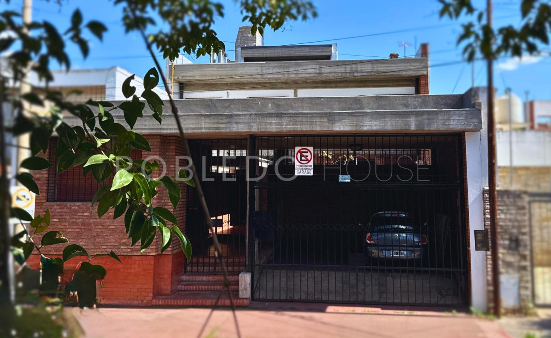 Casa en venta y/o alquiler uso comercial 7 hambientes Centro Salta Capital