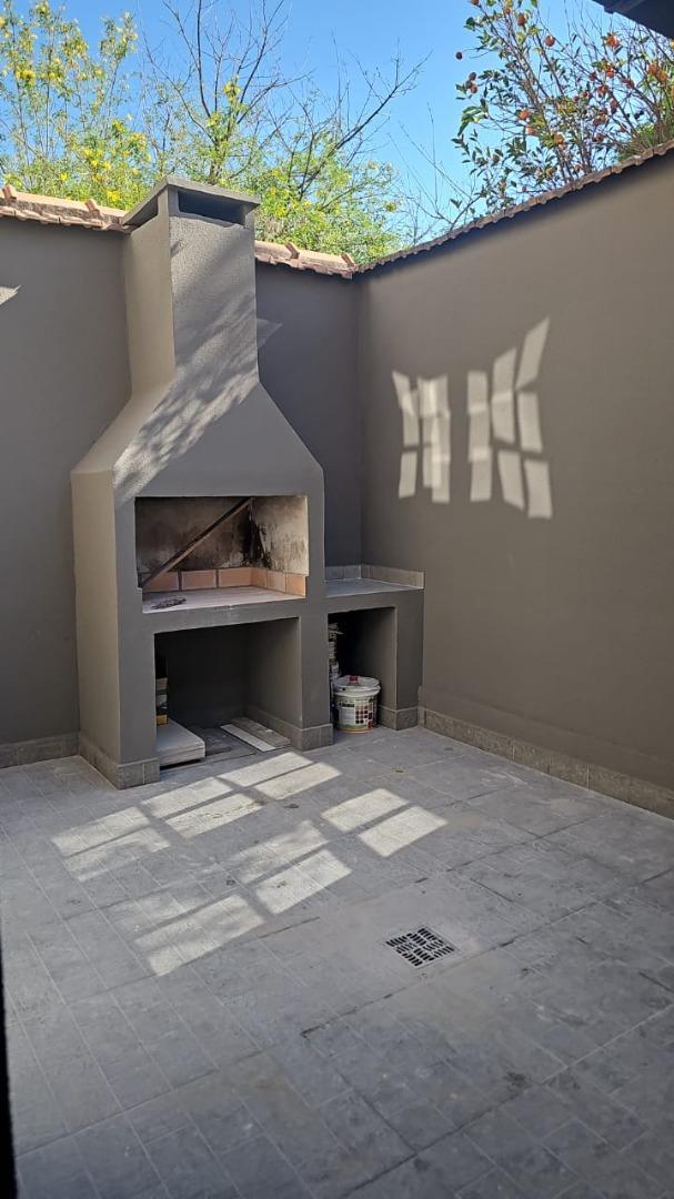 Casa 3 ambientes con 2 baños