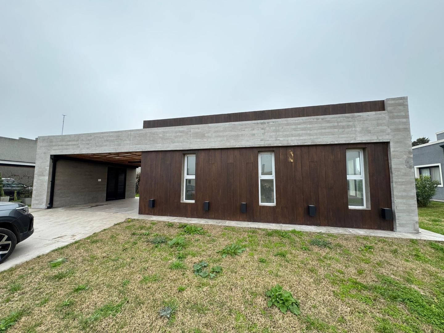 Venta casa San Lucas San Vicente Pileta