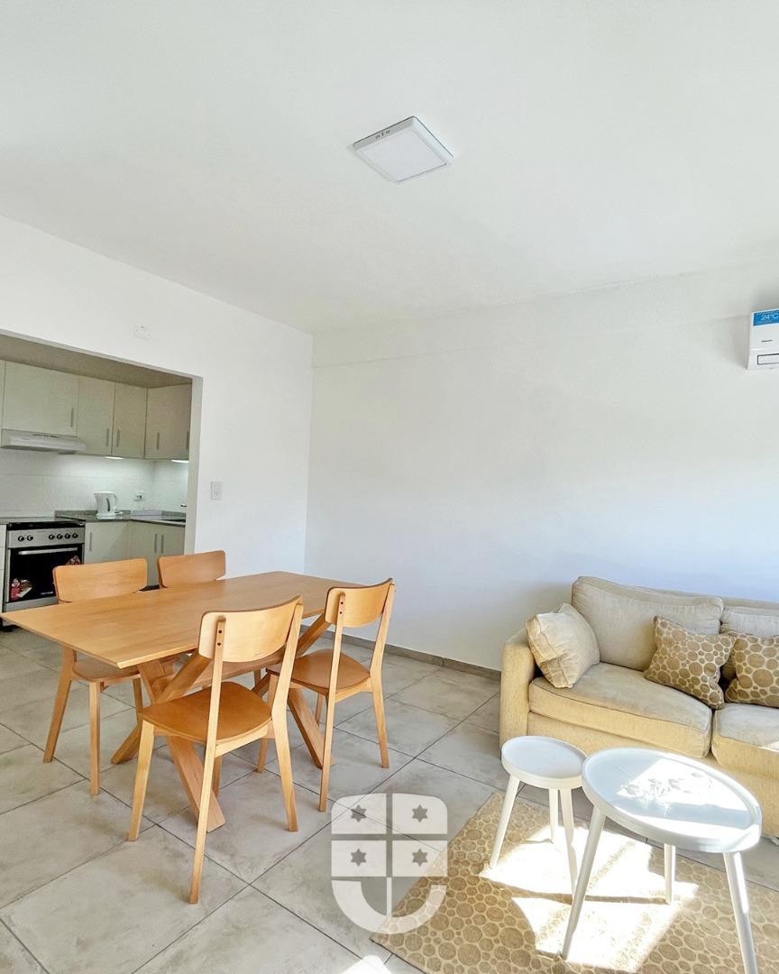 Departamento en Alquiler de Monoambiente