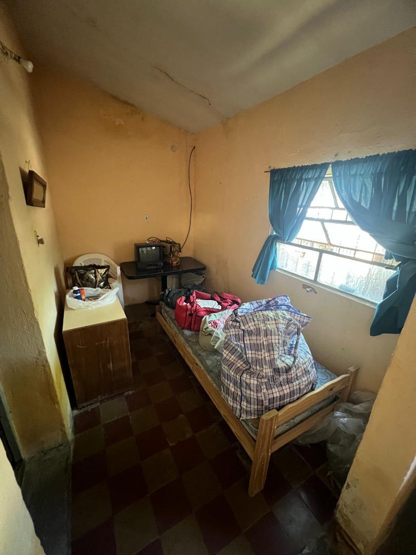 Casa con posibilidad de reformar/reciclar.