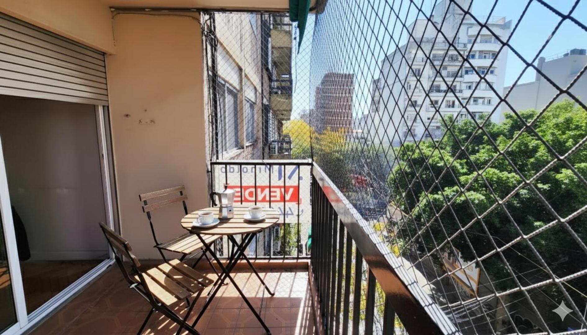 Venta Departamento 3 dormitorios 2 baños Semipiso