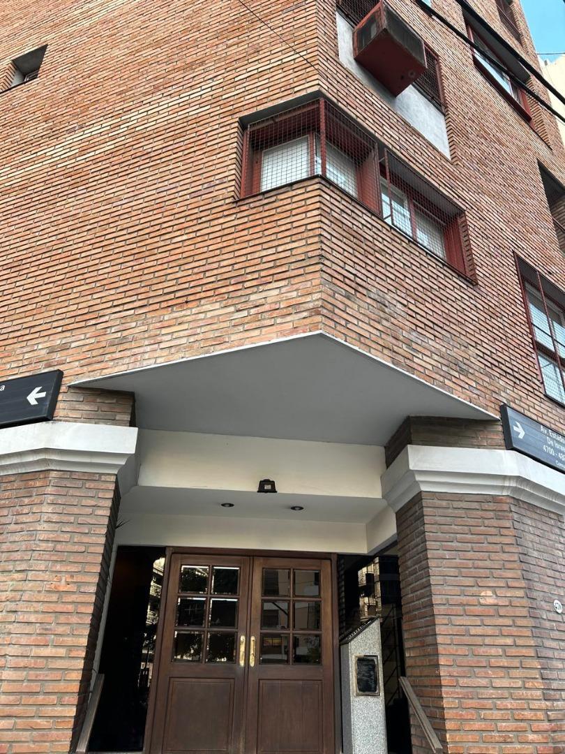 V CRESPO - DUPLEX 5 AMB-COCHERA-BAULERA - E. ISRAEL AL 4700