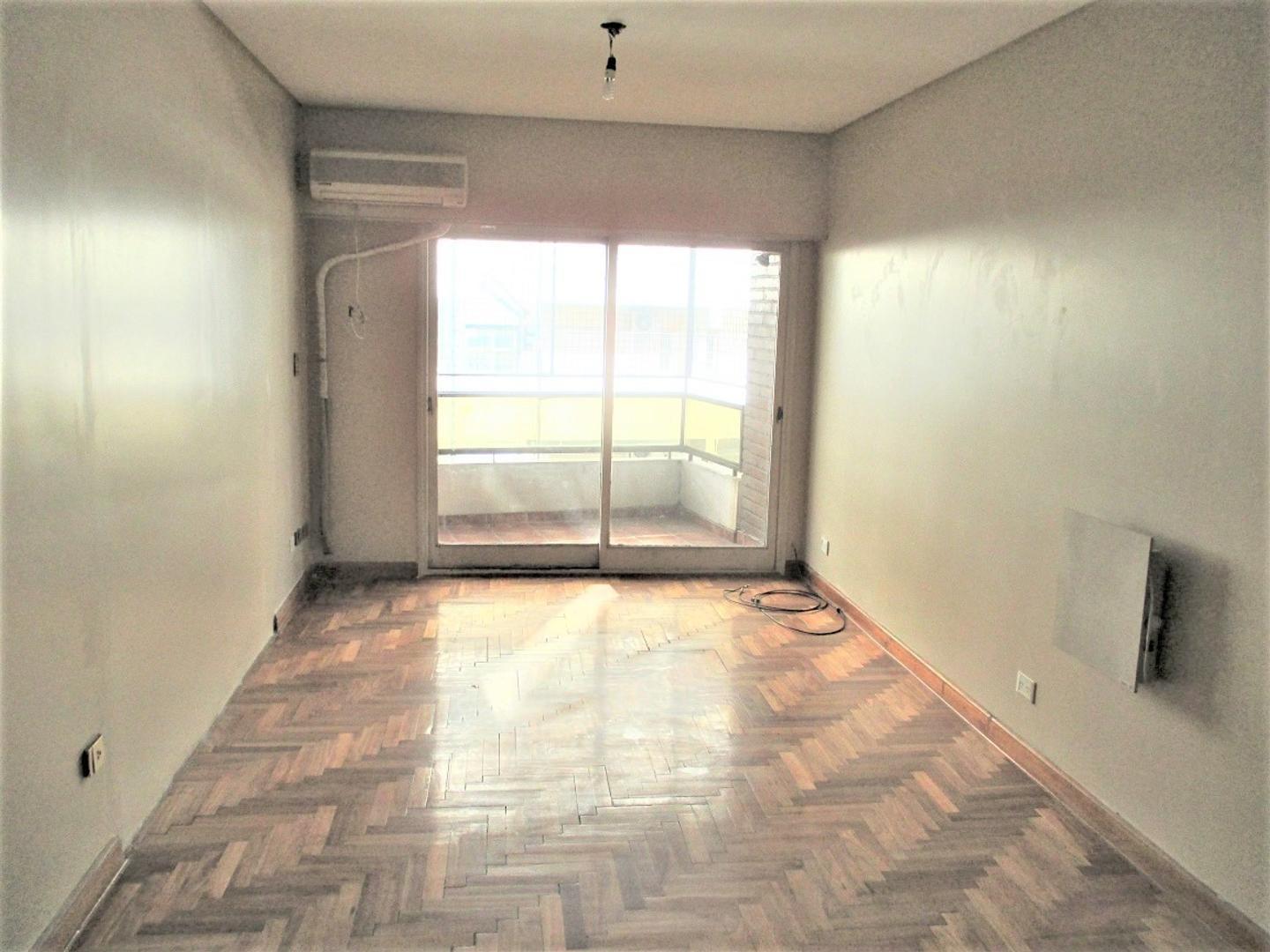 Peña 2600, Piso 6