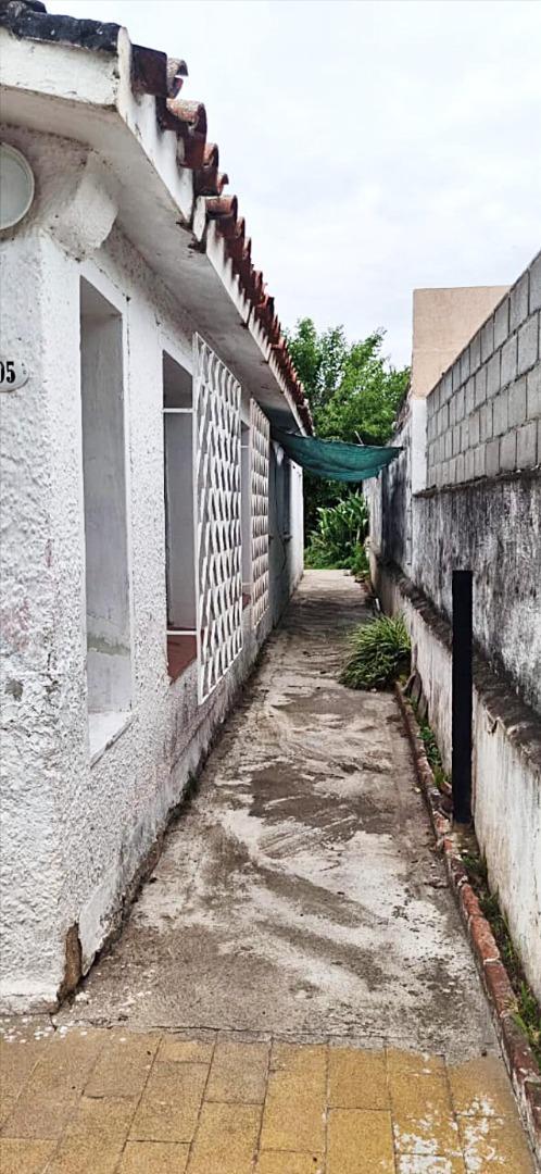 Casa 7 ambientes con 4 baños