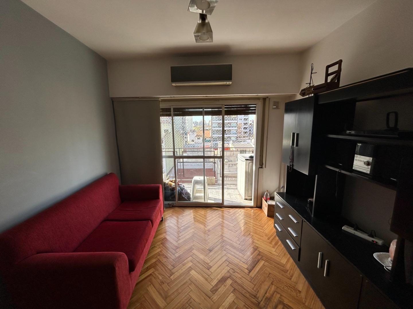 Ruy Diaz De Guzman 100, Piso 5