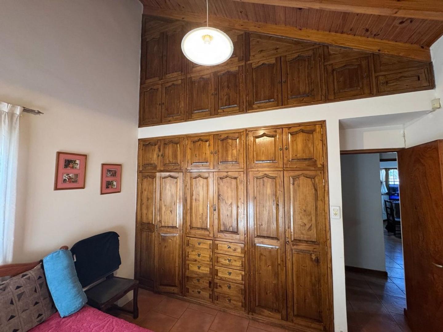 Almirante Brown esquina Dalmau 700