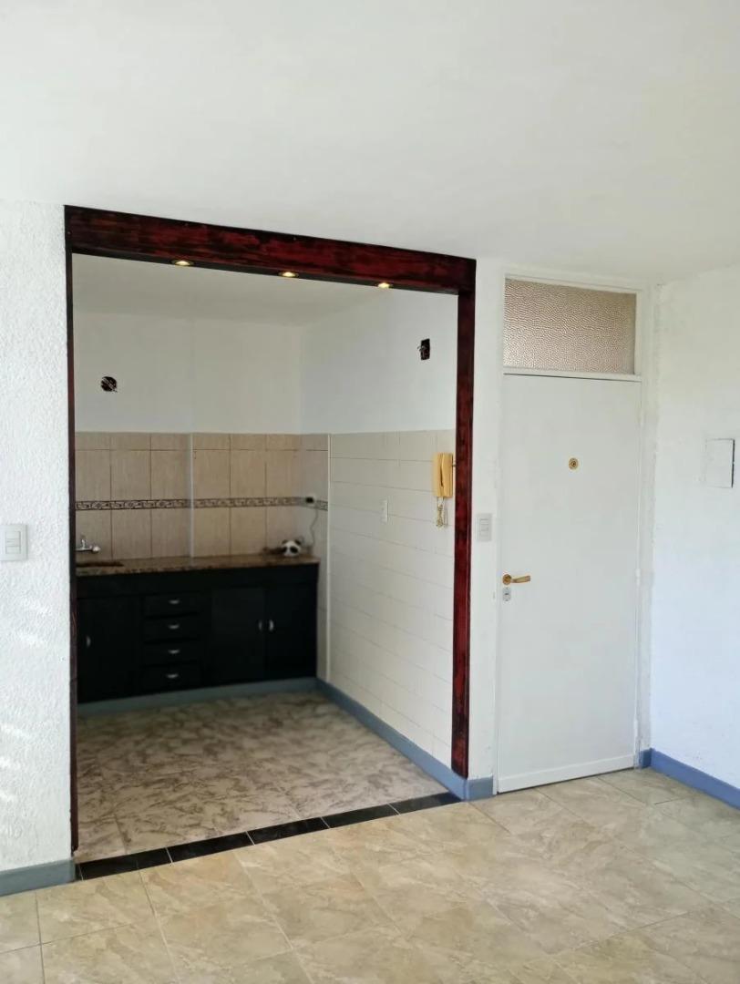 Departamento en Venta en Tolosa, USD 35.000