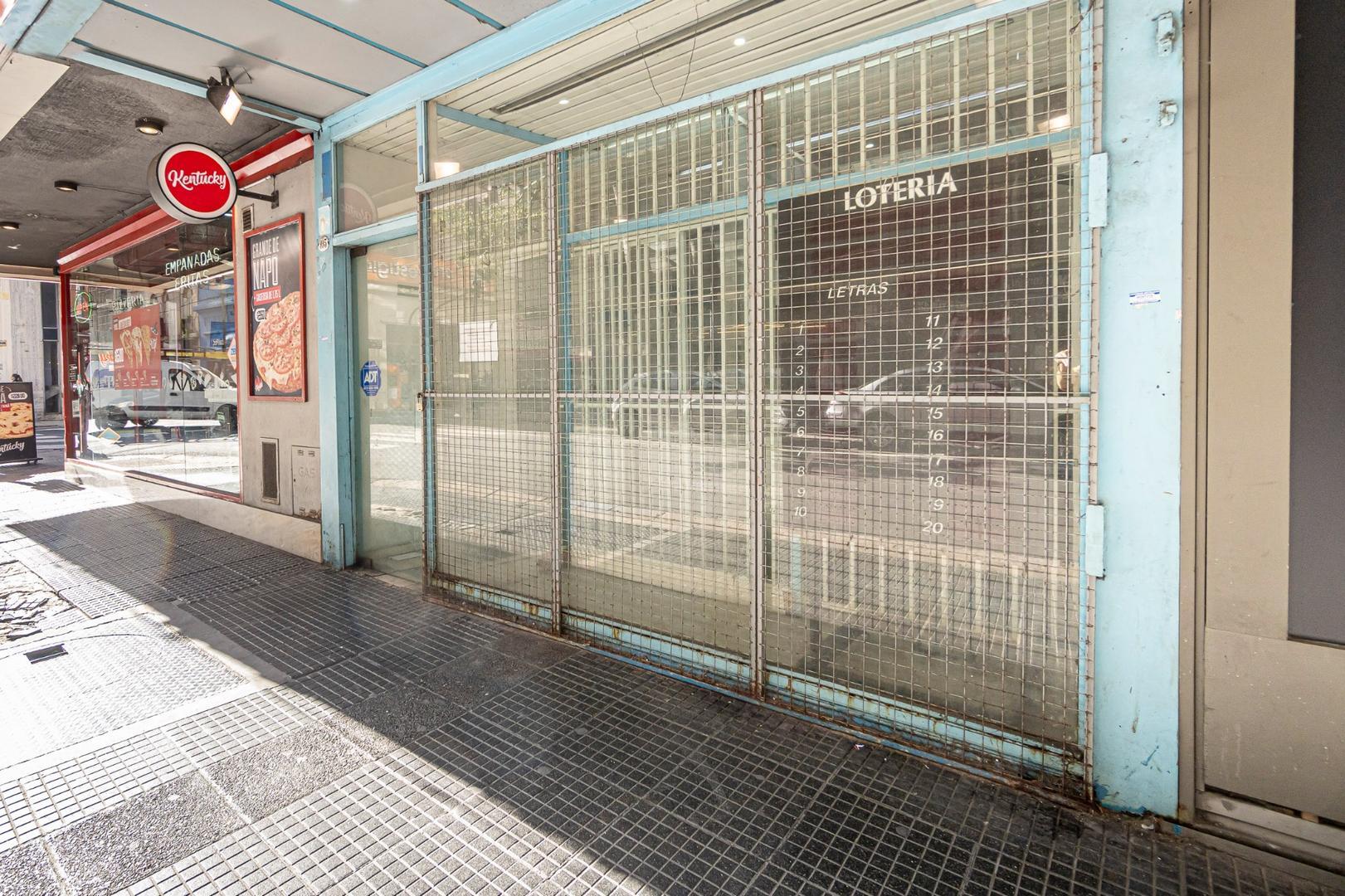 LOCAL COMERCIAL EN 3 NIVELES EN UBICACIÓN ÚNICA!