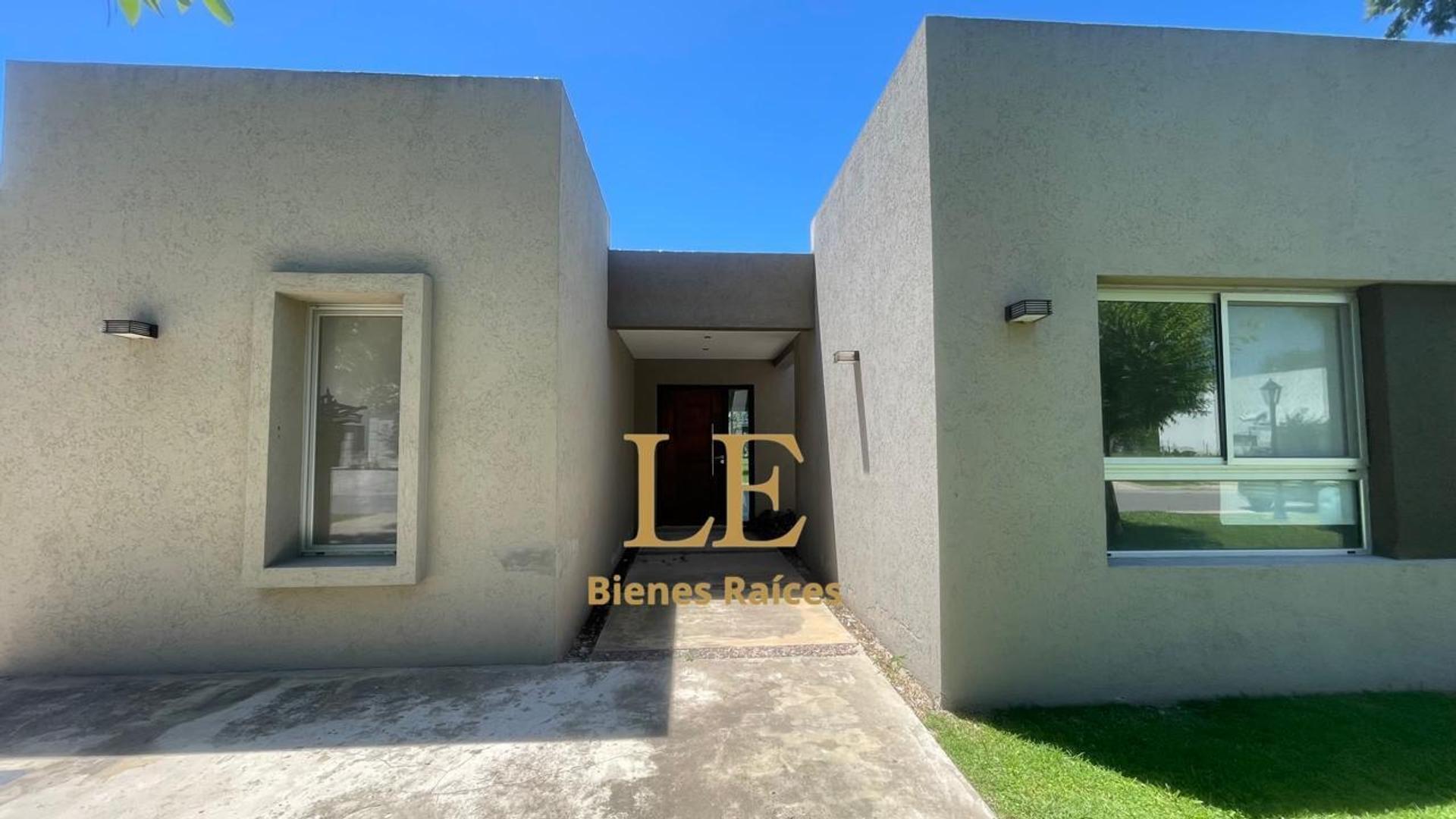 Casa en Alquiler en San Matias, USD 1.400