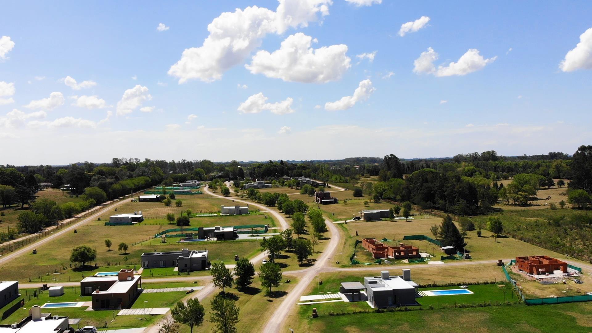 Las Calandrias Ruta 4 Km 4.2