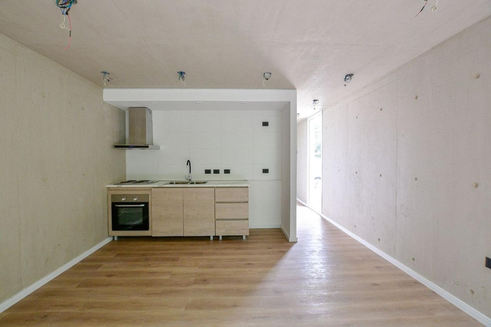 CASA EN VENTA GONNET 1 DORMITORIO COMPLEJO CERRADO