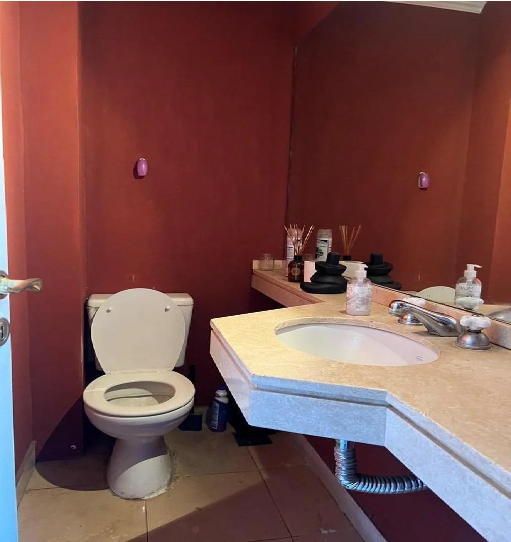 Casa 4 ambientes con 4 baños