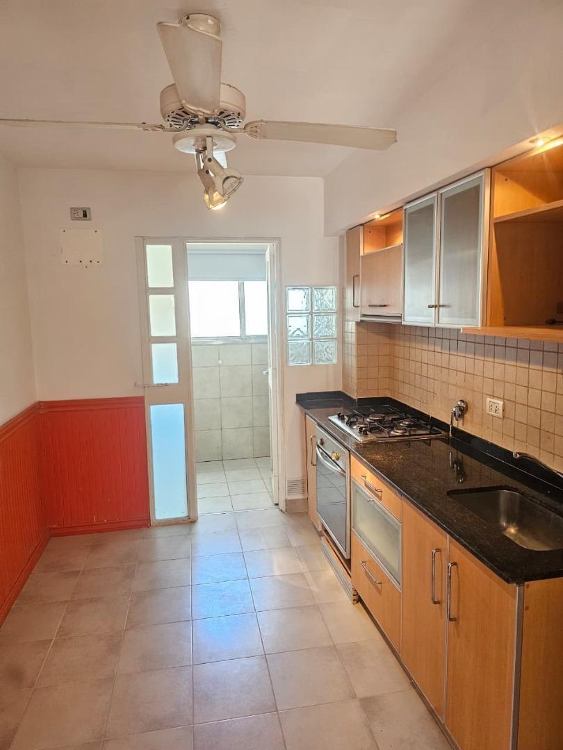 SEMIPISO DOS DORMITORIOS EXCELENTE UBICACIÓN