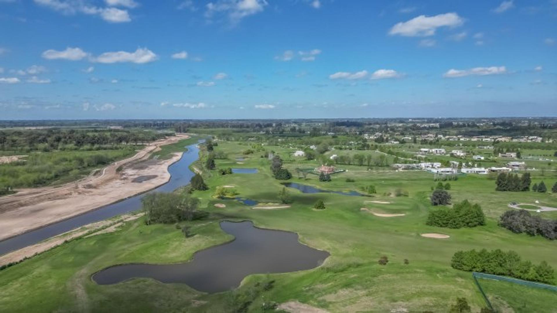 Av. Fernández Beschtedt Luján  Lote al 100 , Piso 0