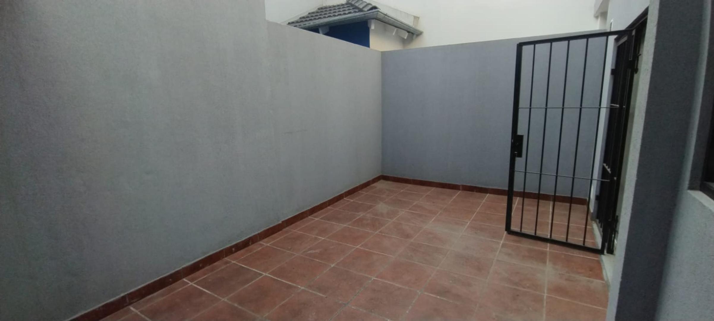 Depto Tipo Casa en Venta de 3 dormitorios