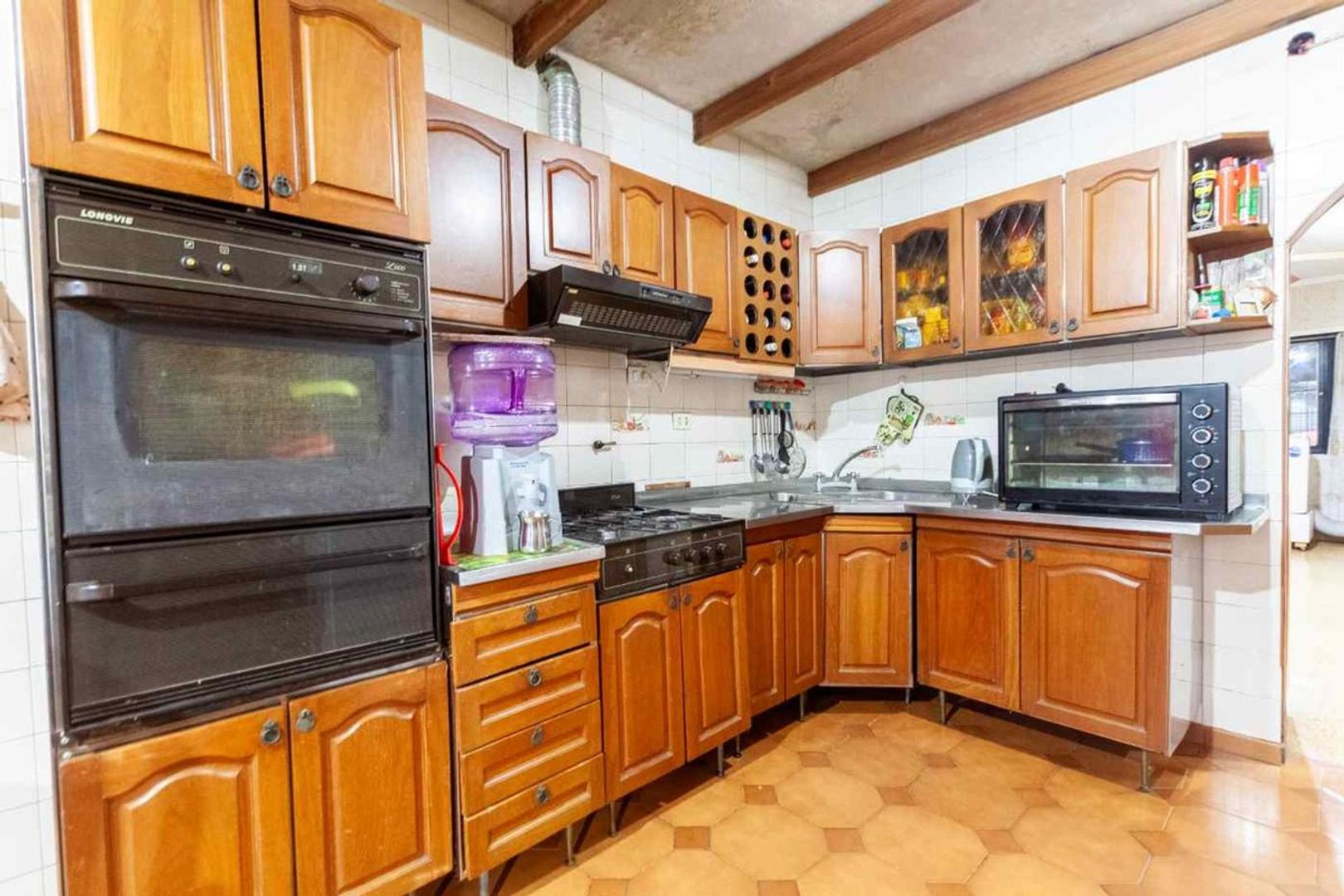 OPORTUNIDAD VENTA CASA + DEPTO en PADUA