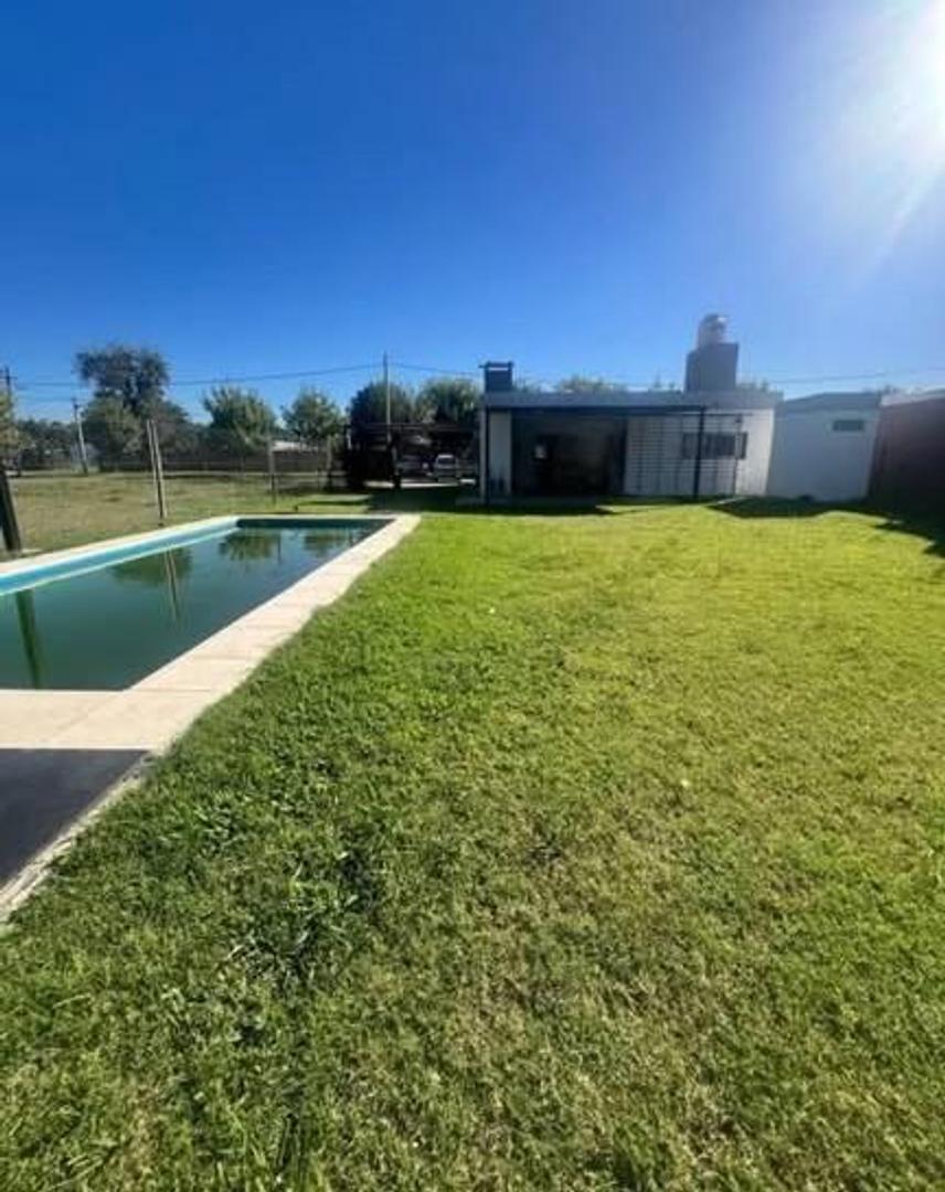 Casa en Venta 2 Dormitorios Pileta - Ibarlucea