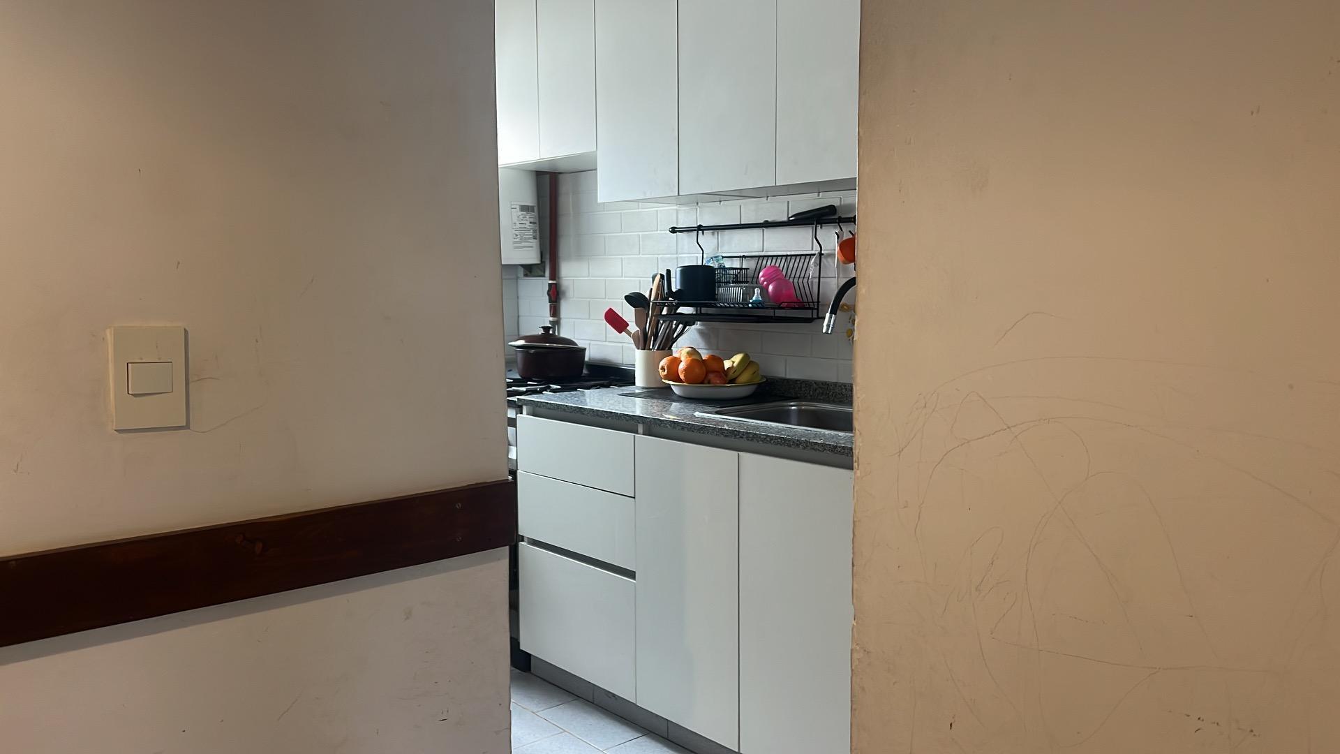 3 De Febrero 400, Piso 1