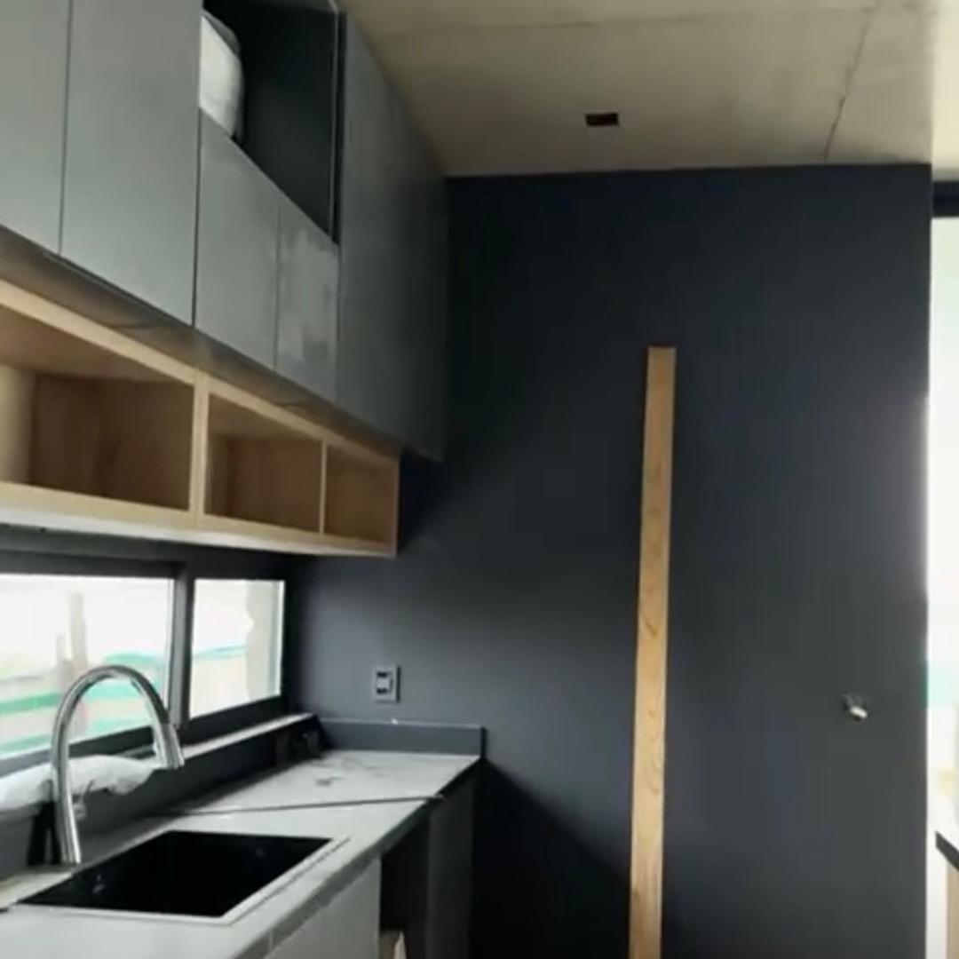 Casa en Venta con 4 cocheras