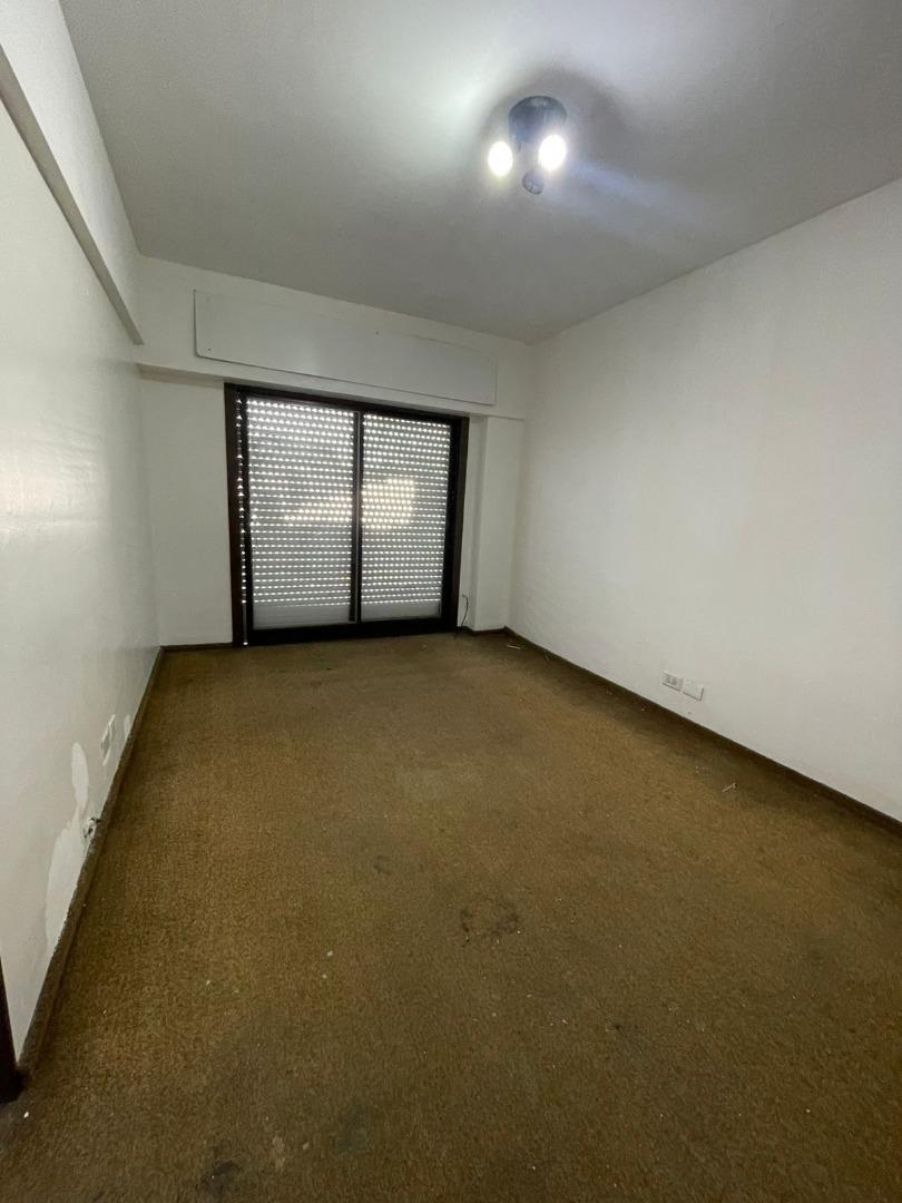 Departamento en Alquiler en El Palomar, $ 490.000