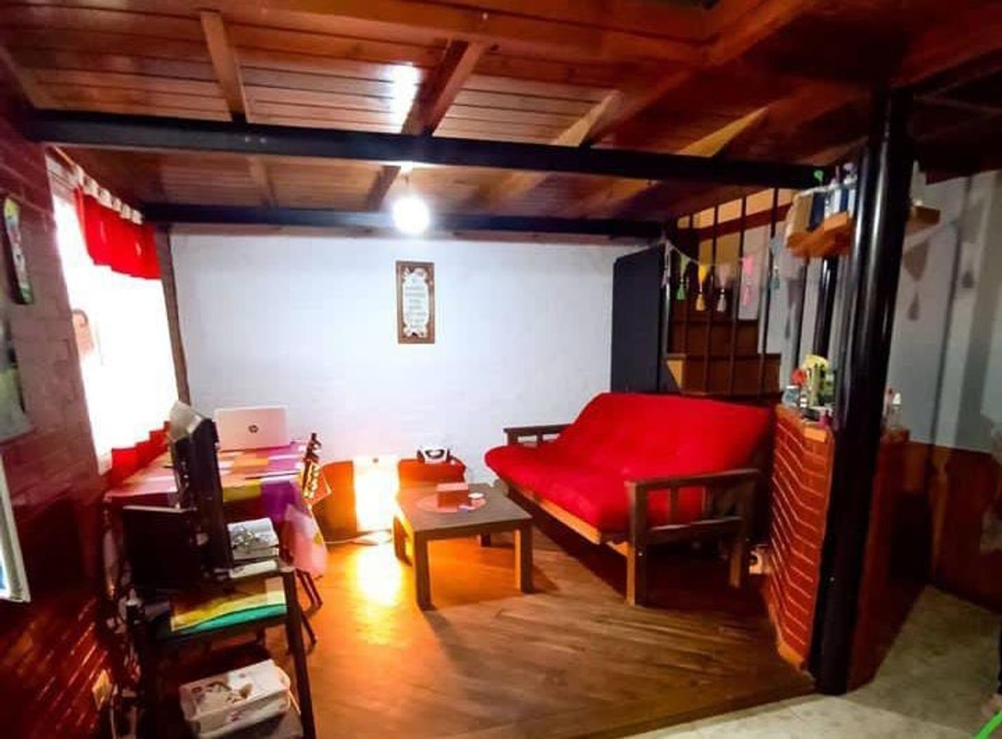 Depto Tipo Casa en Venta en Sarandi, USD 28.000