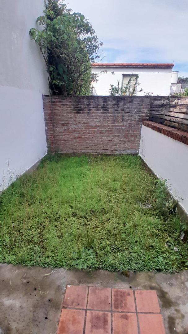 Hipólito Yrigoyen 300