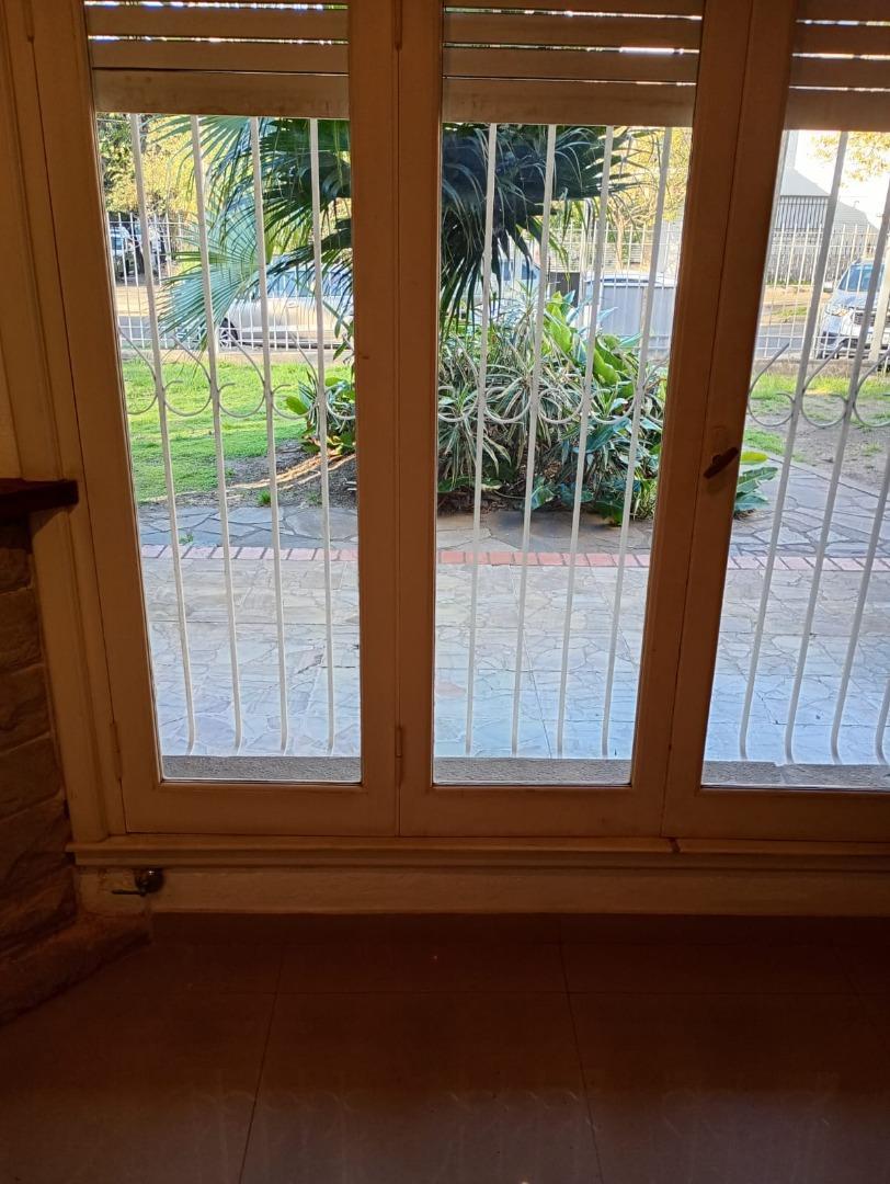 CASA EN ALQUILER EN HAEDO USO PROFESIONAL O COMERCIAL