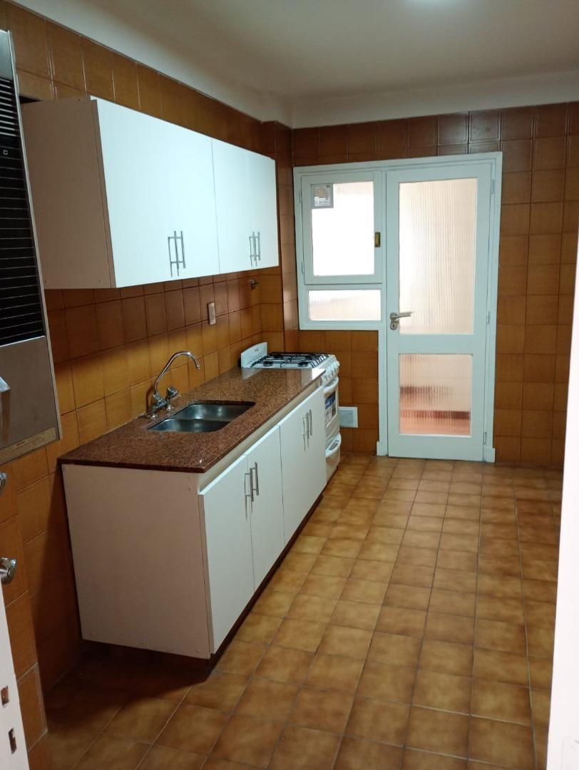 Departamento reciclado a nuevo, zona centro.