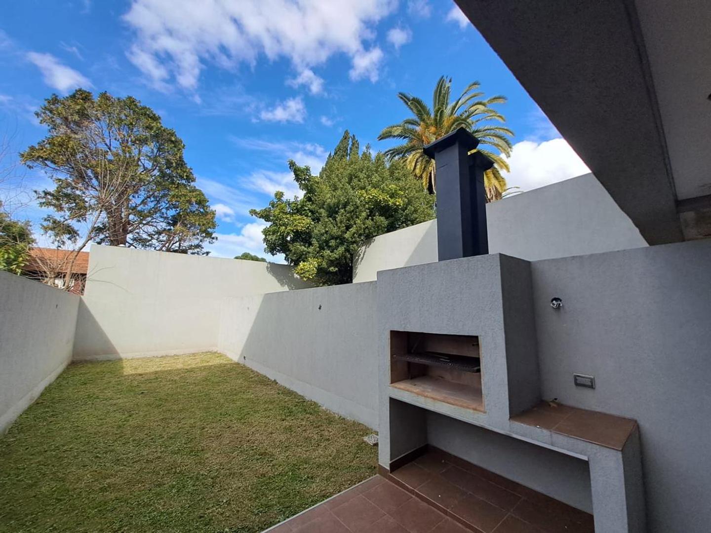 Depto Tipo Casa en Venta de 2 dormitorios