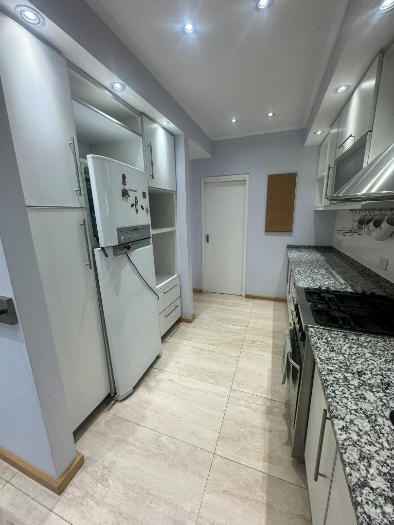 Av Luciano Valette 530 , Piso 1