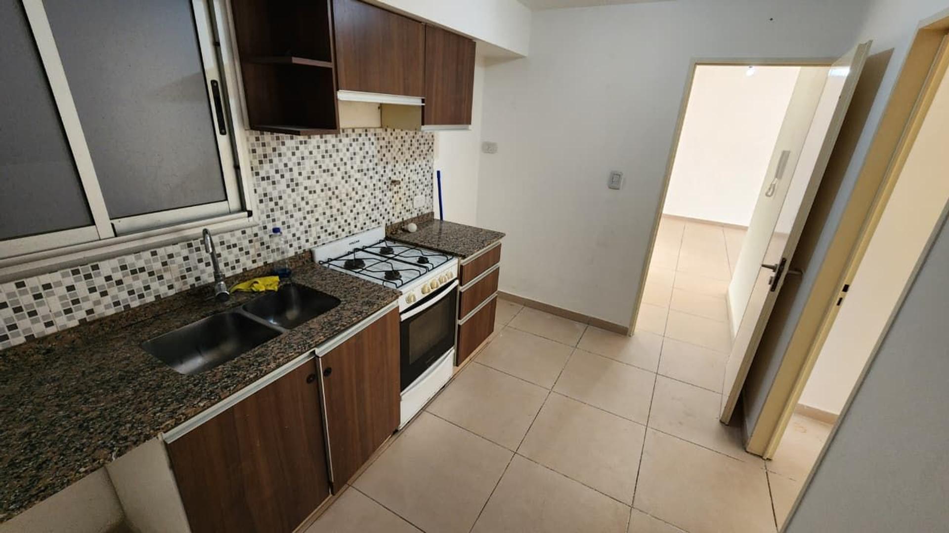 David Magdalena 2500, Piso 1