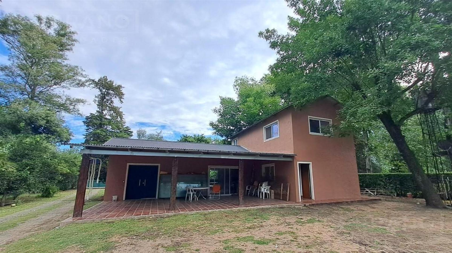 LDO. Venta Casa 4 amb + 1 amb exterior Pileta Lote 2316m2 Barrio Los Pinos