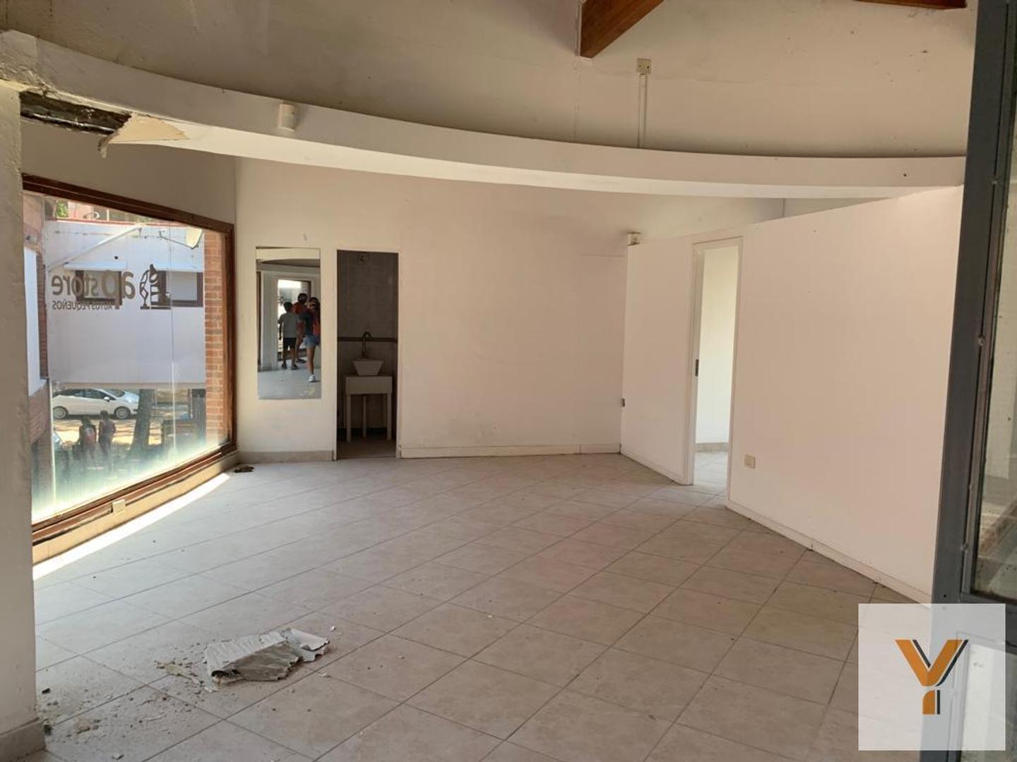 Local en Venta en Carilo, USD 99.000